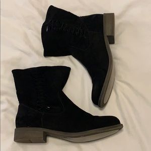 New DSW Dolce black suede boots OPEN TO OFFERS!